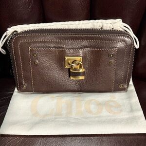 EUC Chloe Paddington Zip Wallet with Lock & Key *No Callouts* Dust Bag Included